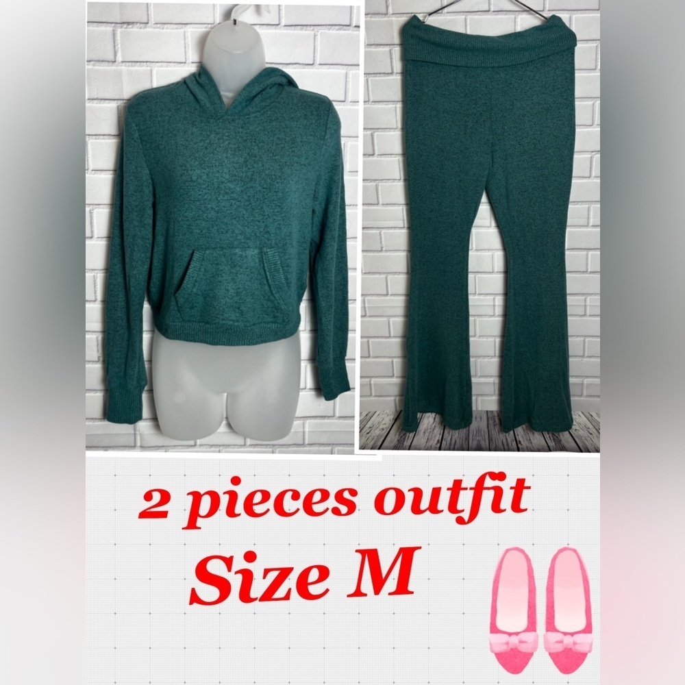 NO BOUNDARIES Green Women's Pants & hoodie Set/size M